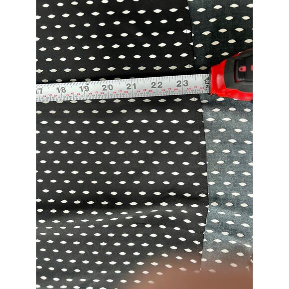 VAN HEUSEN Size Large Printed Top with Tie-Up Neckline Long Sleeve B&W - Picture 15 of 16